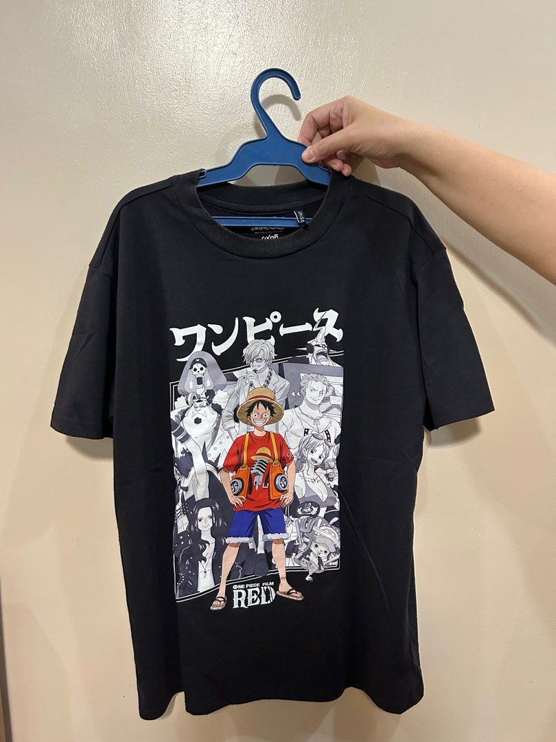 Oxygn x One Piece (Category: Tshirts & Polo Shirts ) located in Pasay City. Submitted by psyche__ (Listing ID 1376077213, Image 1). Description: Size Medium.