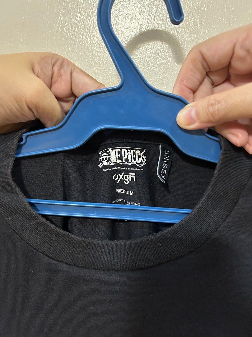 Oxygn x One Piece (Category: Tshirts & Polo Shirts ) located in Pasay City. Submitted by psyche__ (Listing ID 1376077213, Image 2). Description: Size Medium.