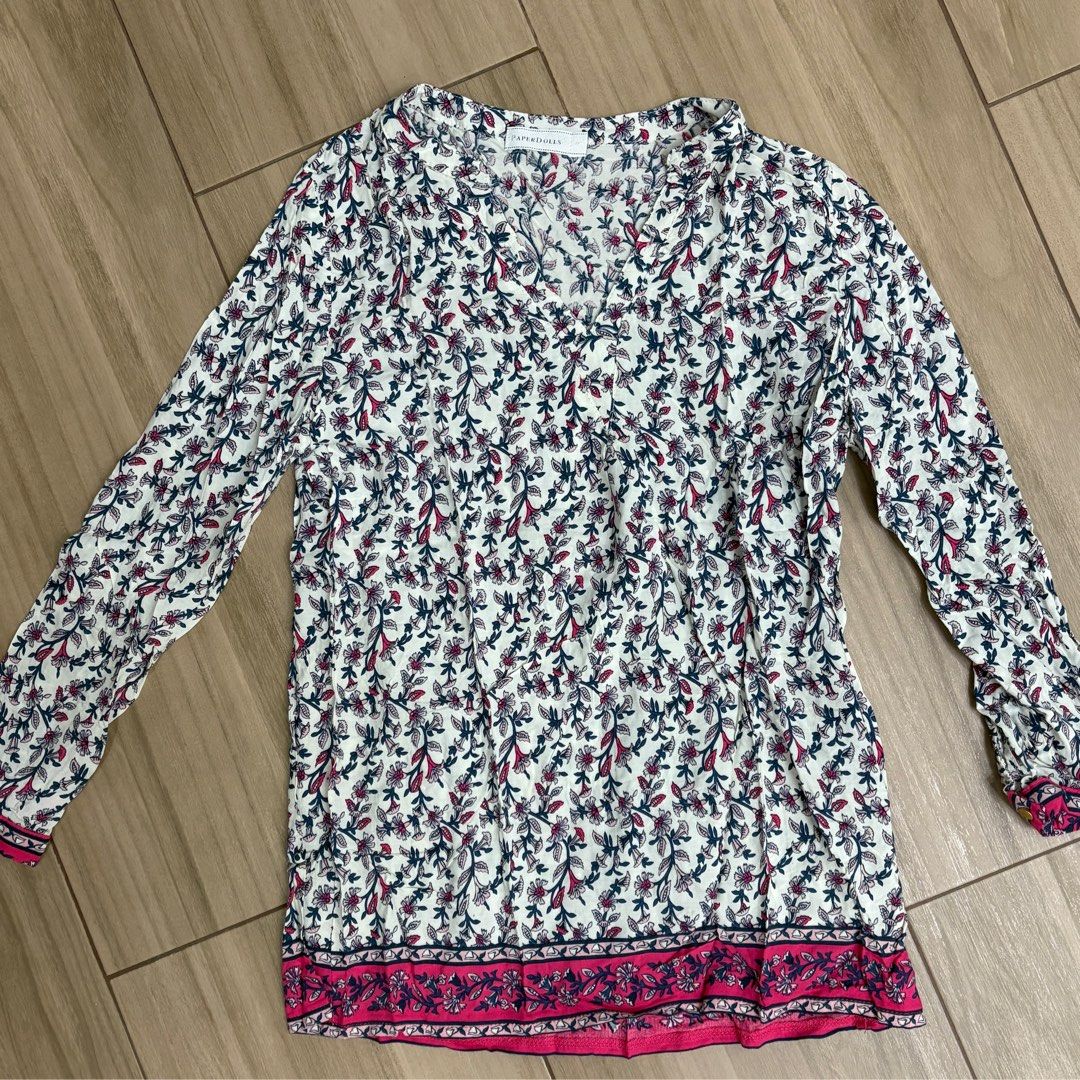 PAPERDOLLS BLOUSE (Category: Blouses) located in Caloocan City. Submitted by j.taberna (Listing ID 1376083525, Image 1). Description: PAPERDOLLS BLOUSE SIZE: SMALL - MEDIUM BOUGHT AT SM DEPT STORE NO FLAWS ‼️PRICE STILL NEGOTIABLE ‼️.