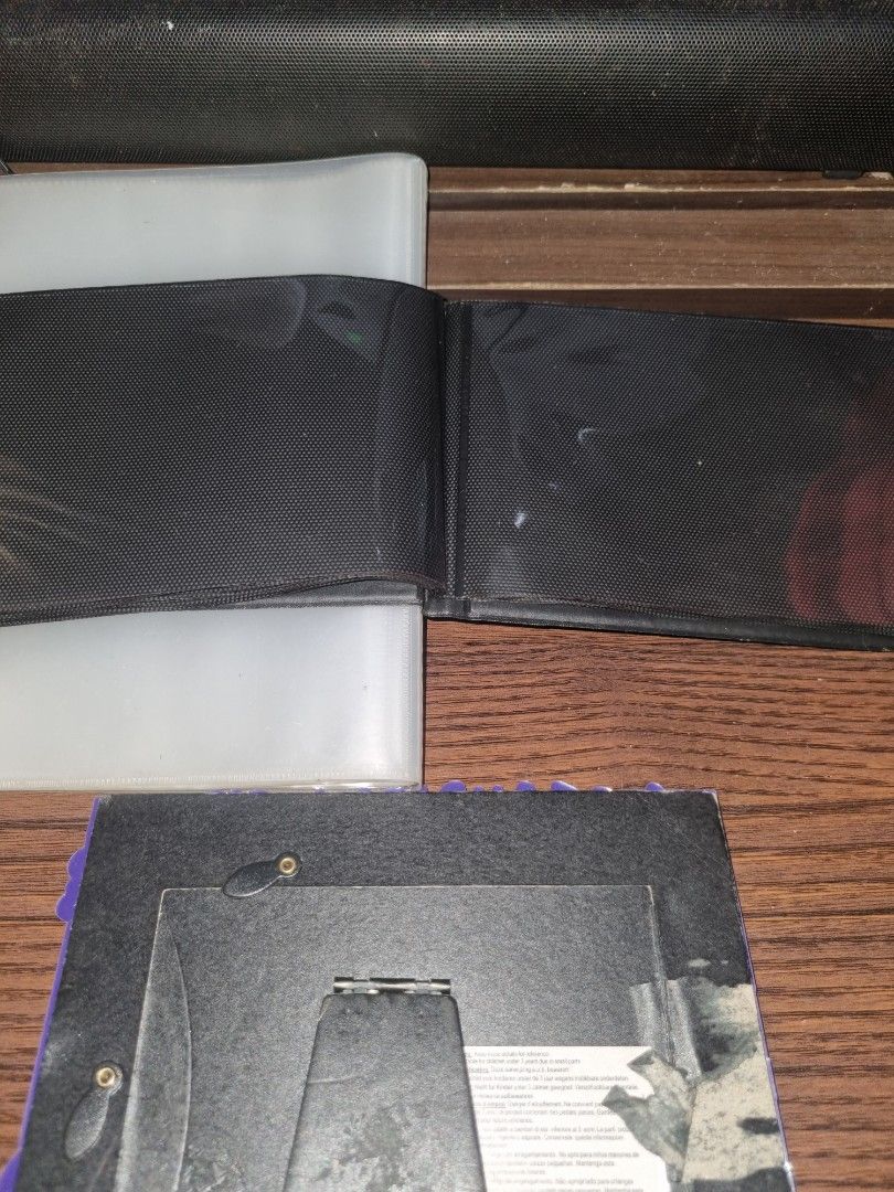 Photo Albums and Frame set (Category: Other Photography Accessories) located in Paombong. Submitted by sweetdeals0181656 (Listing ID 1376168871, Image 3). Description: Photo Frame back portion with flaw as shiwn in the picture.