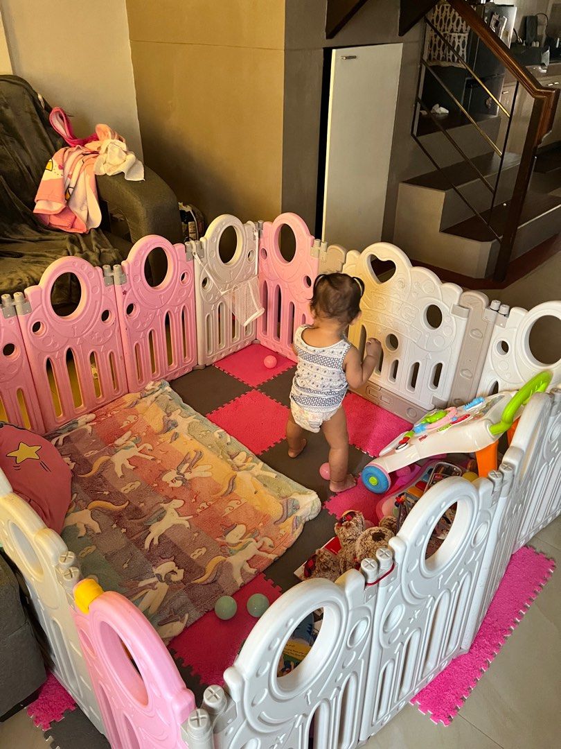 PlayPen for Rent (Category: Cots & Cribs) located in Quezon City. Submitted by maria_jing (Listing ID 1376031091, Image 3). Description: PM for the renting price.
