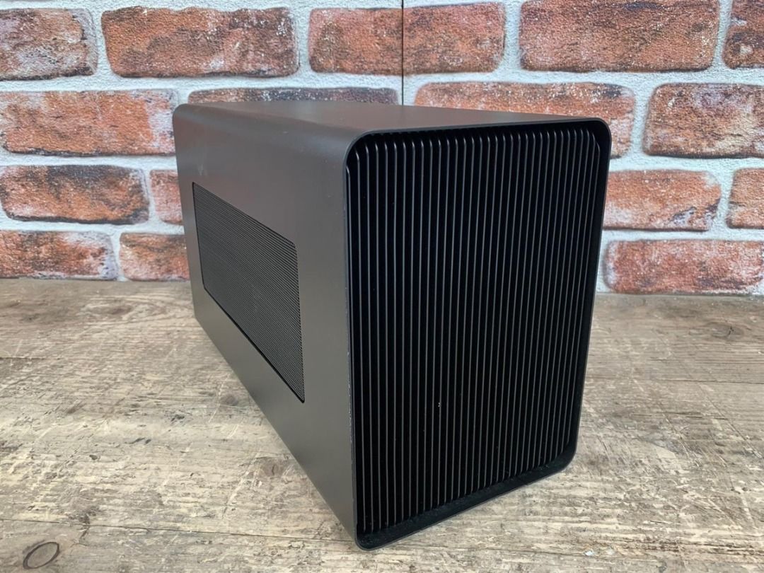 Razer Core X Chroma (with or without RX580)62853056824707111