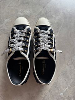 (Category: ) located in . Submitted by loveshoppinglalala (Listing ID 1376105752, Image 1). Description: .