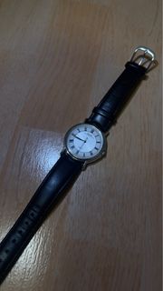 (Category: ) located in . Submitted by ohvintagewatches (Listing ID 1376161705, Image 1). Description: .