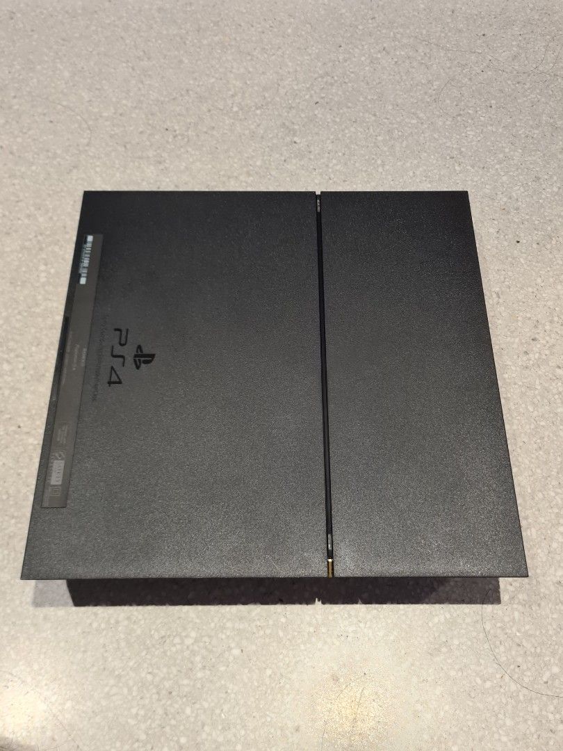 Sony PlayStation 4 500GB Console62863061270531114