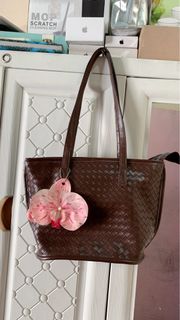 (Kategori: ) berada di . Dikirim oleh rikha.as (ID iklan 1376153069, Gambar 1). Deskripsi: .