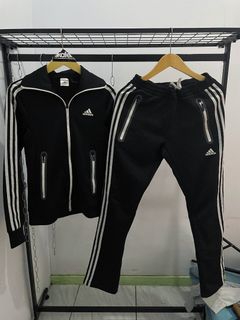 (Kategori: ) berada di . Dikirim oleh senulthrift (ID iklan 1376062582, Gambar 1). Deskripsi: .