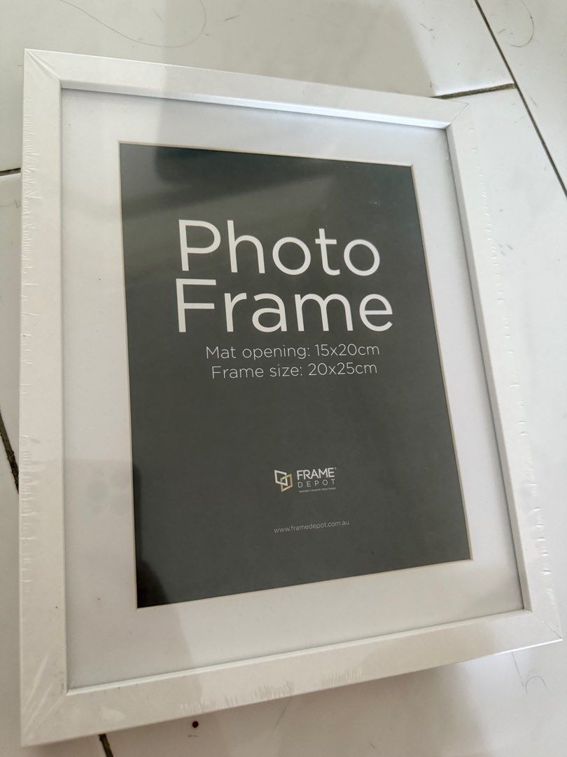 White photoframe (NEW)