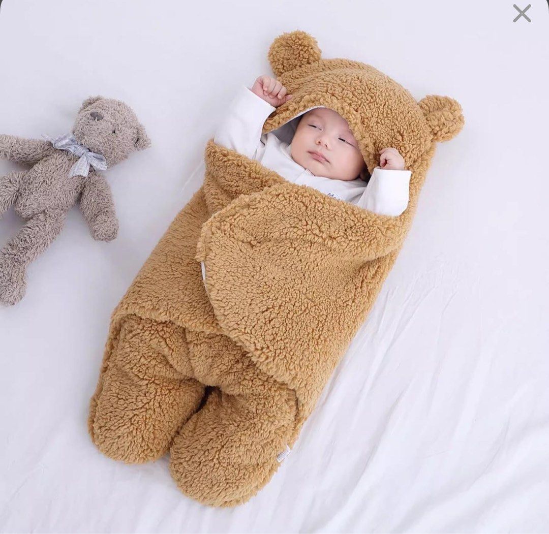 Winter blanket swaddle (Category: Babies & Kids Fashion) located in Singapore. Submitted by _pcube_ (Listing ID 1376074476, Image 1). Description: Thick sleeping blanket. Can use for when in stroller going out during winter. .