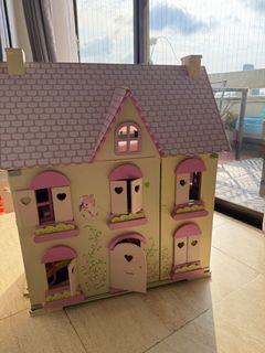 (Category: ) located in . Submitted by housecleaning7 (Listing ID 1376028913, Image 1). Description: .