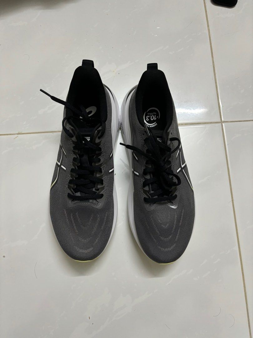 [WTT] ASICS GT-2000 13 (Category: Sneakers) located in Singapore. Submitted by rowdybuild (Listing ID 1376176601, Image 2). Description: Looking to trade for other cushioning/ walking shoes. Must be same size and brand new as well .