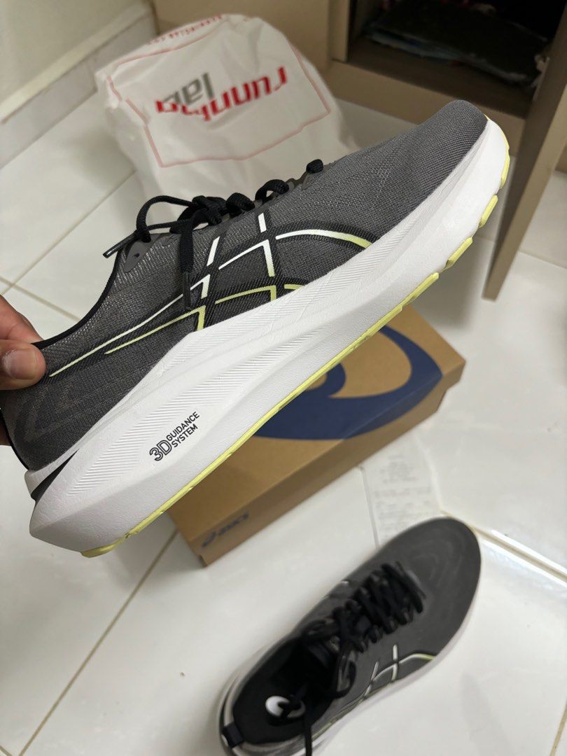 [WTT] ASICS GT-2000 13 (Category: Sneakers) located in Singapore. Submitted by rowdybuild (Listing ID 1376176601, Image 3). Description: Looking to trade for other cushioning/ walking shoes. Must be same size and brand new as well .
