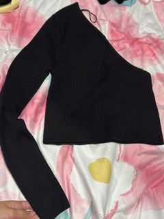 (Category: ) located in . Submitted by declutterzzzz (Listing ID 1376162407, Image 1). Description: .