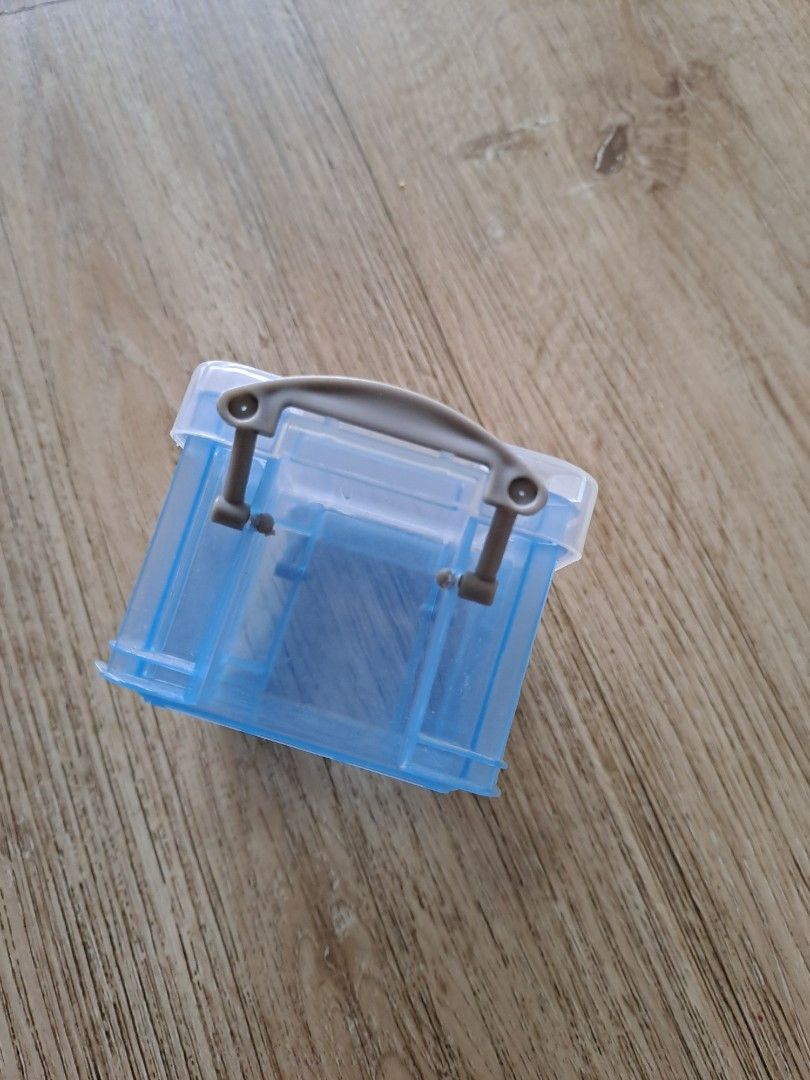 140mlx3 Storage Boxes64885405732098112