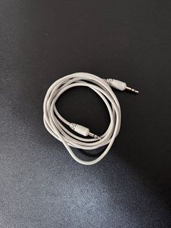 3.5mm male-to-male audio cable, aux cable 耳機線