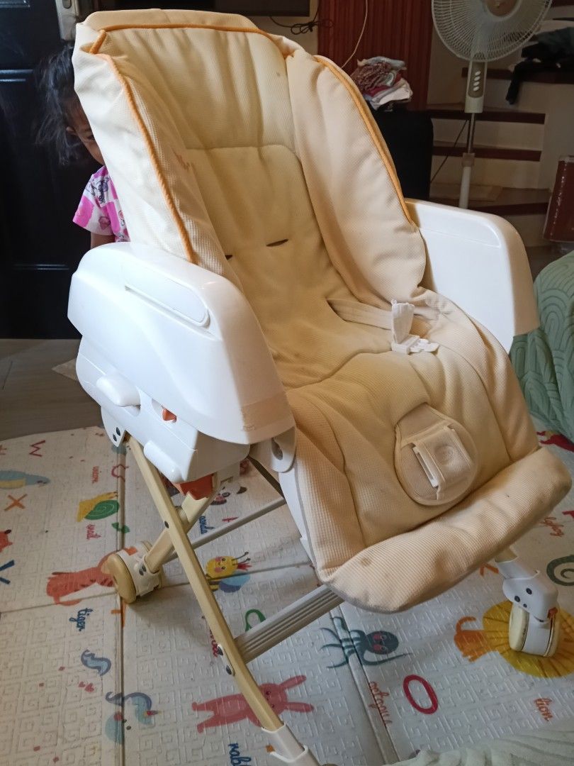 5in1 COMBI high-low chair rocker (Category: Baby High Chairs) located in Manila. Submitted by arjaneher53847 (Listing ID 1376325452, Image 2). Description: my baby used this from birth to 1yr old very useful as it's a rocker at the same time.