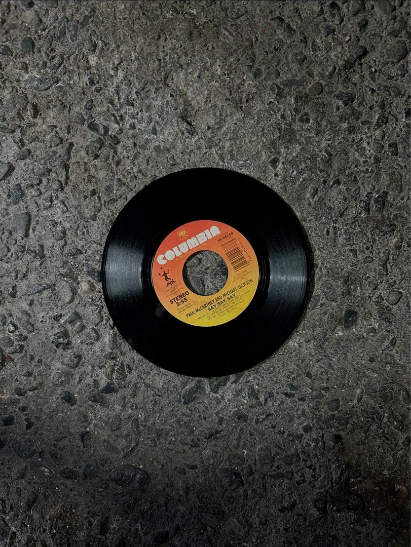 [7”] Say Say Say - Paul McCartney / Michael Jackson (Category: Vinyls) located in Makati City. Submitted by pitsrecords (Listing ID 1376387228, Image 1). Description: [7”] Say Say Say - Paul McCartney / Michael Jackson Cover / Label : VG+ Media : VG+ - VG++ P200.