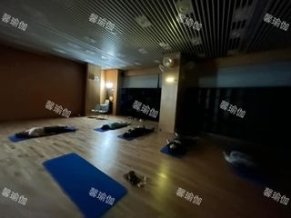 （分類：）位於 。 由 april_chiang 提交（商品編號 1376277278，圖片 1）。簡介： 。