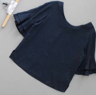 深藍色亞麻女裝襯衫荷花袖專櫃品牌正品新款打底襯衣 dark blue top adult women64240419698306110