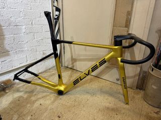 （分類：）位於 。 由 kayu0509 提交（商品編號 1376254608，圖片 1）。簡介： 。