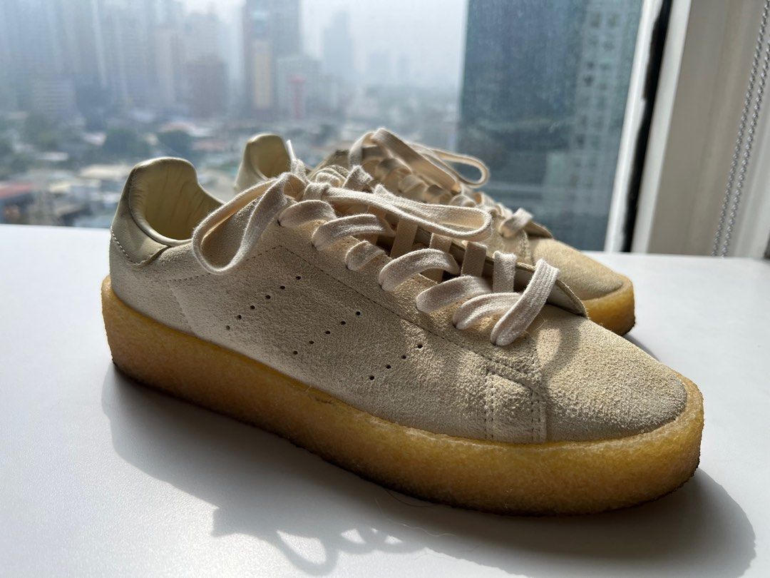 Adidas Crepe Sole Stan Smith (Category: Sneakers) located in Makati City. Submitted by sunfish7 (Listing ID 1376224503, Image 1). Description: Adidas Crepe sole Stan Smiths. Used maybe once or 2x, always indoors. Size 24cm/39eu/6us. Should fit a ladies size 7.5/8. No low ballers please. Strictly for pick up in Makati. Payment via gcash..