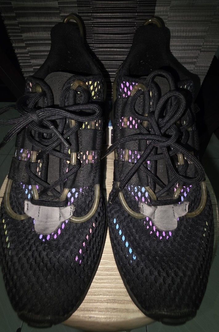 Adidas Lxcon Core Black Training Running Shoes (Category: Sneakers) located in Manila. Submitted by a.solo (Listing ID 1376409842, Image 2). Description: LET'S MAKE READING A HABIT ▪️Pre-loved but in great condition ▪️No flaws, just signs of usage ▪️Size: US 7 | 24.5 RFS: Decluttering Note: 1.Please allow 1cm differs due to manual measurement. 2.Due to the different display and different light, the picture may not reflect the actual color of the 