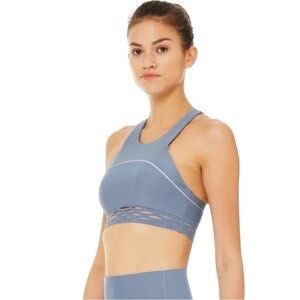 Alo yoga lush sports bra xs (Category: Activewear) located in Iba. Submitted by xooperfindslb (Listing ID 1376304039, Image 1). Description: Fixed price , free shipping !! Alo yoga lush sports bra blue xs on printed tag No issue Like new.