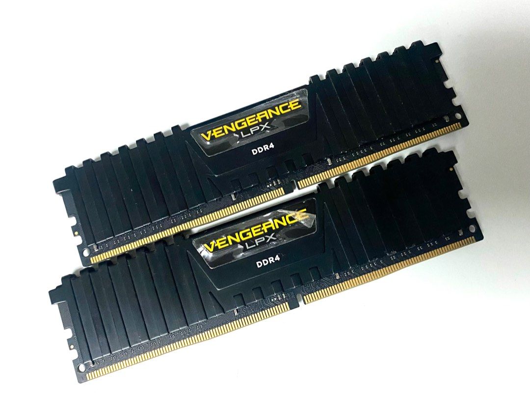ASRock Z490M-ITX/ac motherboard + i7 10700K + 32GB DDR4 320062853055534849111