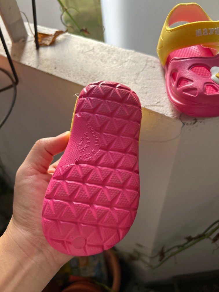 Baby Girl Shoes (Category: Babies & Kids Fashion) located in Singapore. Submitted by swwnlee04159 (Listing ID 1376298736, Image 2). Description: Baby girl shoe Brand new Size 140mm .