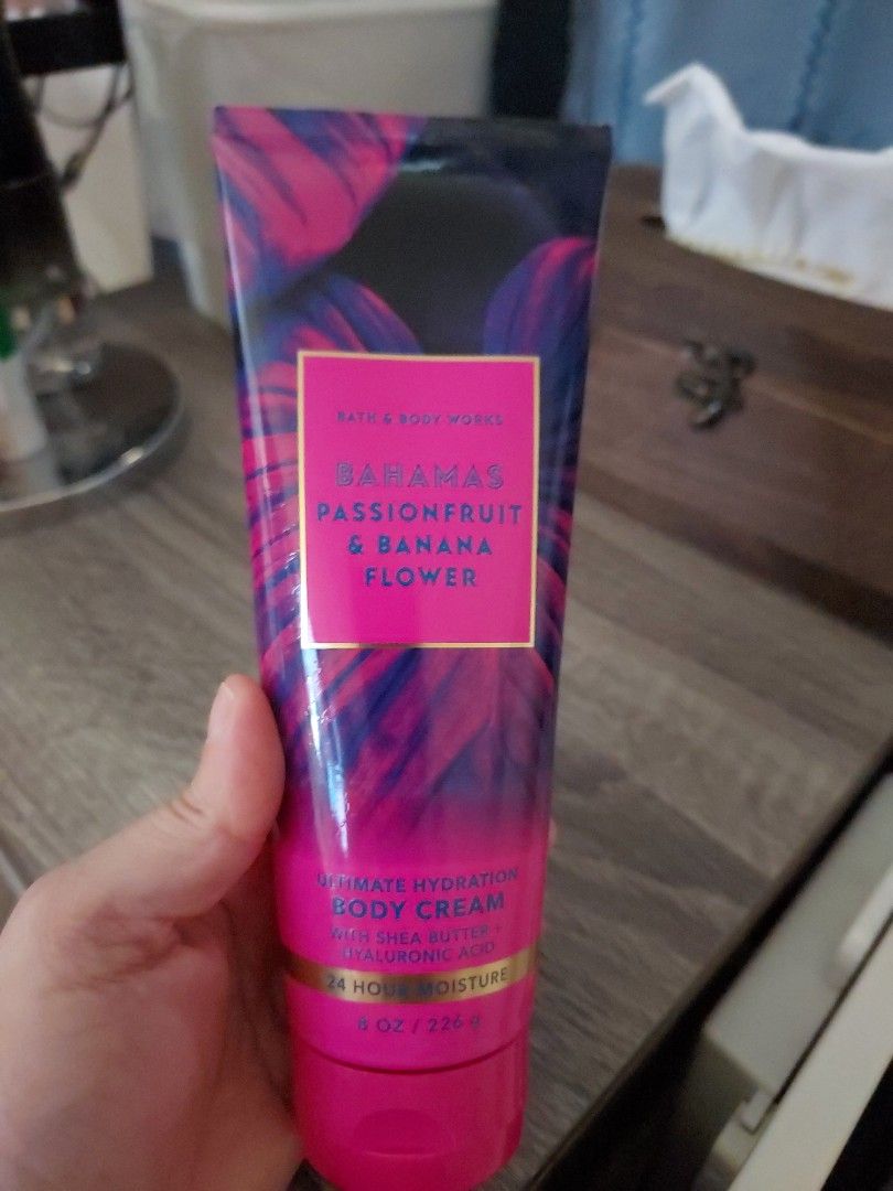 Bath and Body Works Body Cream (Category: Body Care) located in Pasig City. Submitted by sensenwashington (Listing ID 1376240395, Image 1). Description: sealed bath and body works Bahamas Passion Fruit and banana flower body cream pasalubong from the US RFS: i use a different type of lotion.