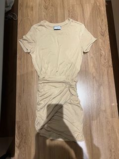 (Category: ) located in . Submitted by beaclosetph (Listing ID 1376351113, Image 1). Description: .
