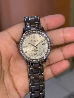 (Category: ) located in . Submitted by aaliamars (Listing ID 1376276400, Image 1). Description: .
