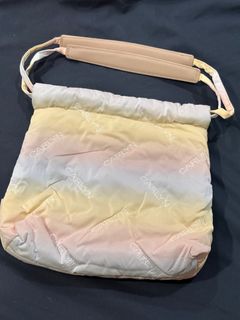 由 circle120915500 (刊登 ID 1376349478，圖片 1) 提交，位於 的 (類別：)，說明：。
