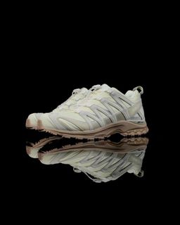(Category: ) located in . Submitted by fashion.shoppp (Listing ID 1376408391, Image 1). Description: .