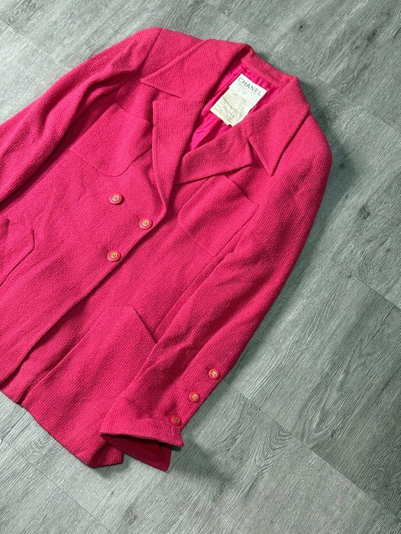 Chanel 94 Cruise Pink Tweed Jacket (Category: Luxury Apparel) located in Bayambang. Submitted by highendsph (Listing ID 1376262650, Image 3). Description: Size: M.