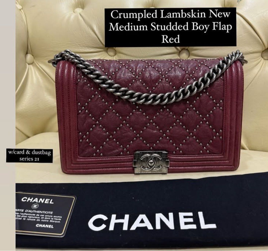 Chanel le boy s21 (Category: Luxury Bags & Wallets) located in Santa Ana. Submitted by astonandariana (Listing ID 1376223046, Image 1). Description: .