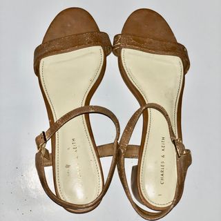 (Kategori: ) berada di . Dikirim oleh vinabas123 (ID iklan 1376309475, Gambar 1). Deskripsi: .