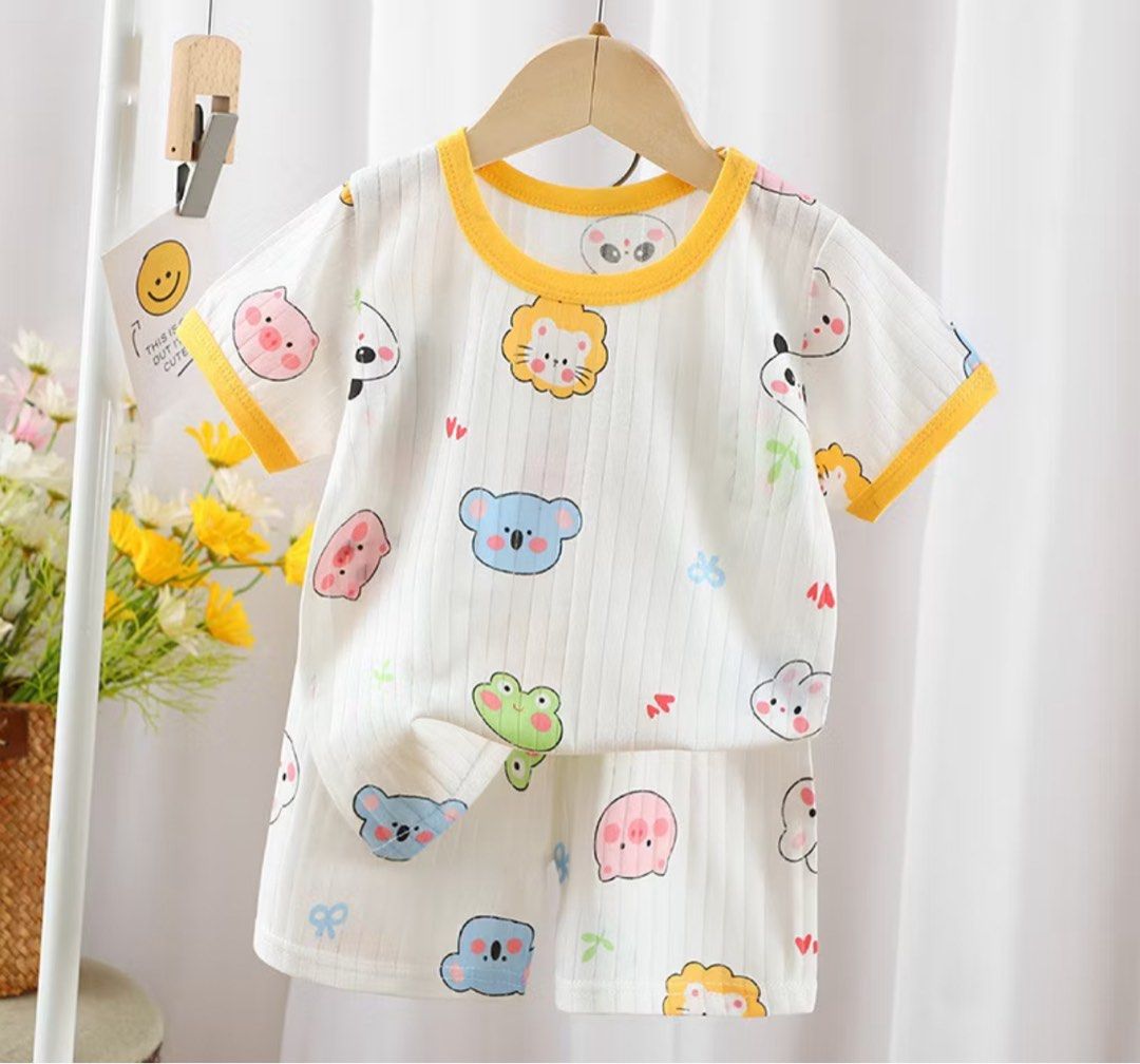 Cotton cooling outfits (Category: Babies & Kids Fashion) located in Singapore. Submitted by hjscrafts (Listing ID 1376288430, Image 1). Description: Bought this set and washed it Didn't use Size 100.