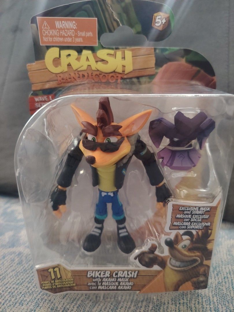 Crash Bandicoot Figures (Category: Figurines & Statues) located in Manila. Submitted by miners05 (Listing ID 1376235873, Image 3). Description: Pm for more details.