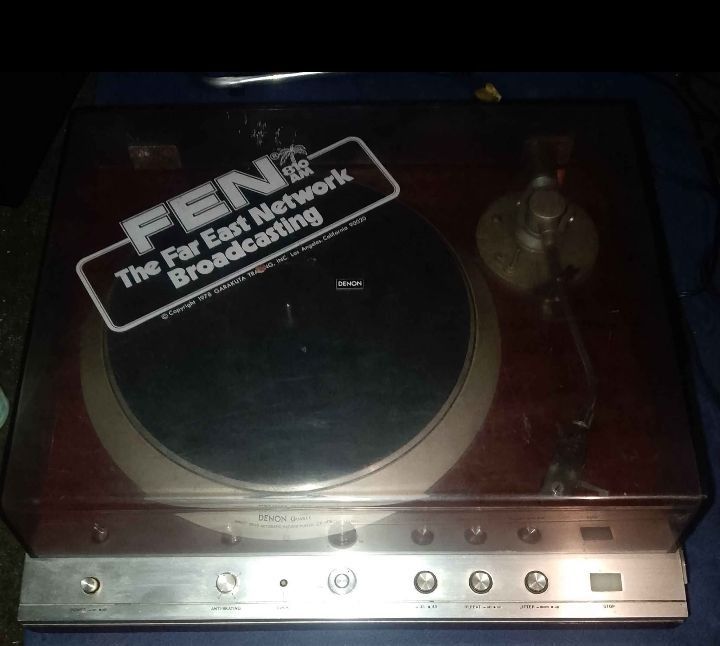 Denon DP-40 fully automatic direct drive turntable with SHURE Stylus (Category: Portable Music Players) located in Caloocan City. Submitted by anjelgeron17541 (Listing ID 1376350756, Image 1). Description: With SHURE Stylus Price are negotiable for sure buyer Honest issue: me power minsan umiikot minsan hinde, will send videos na umiikot Pagawa nyo na lng Last pic for comparison only Pm me for more details Will send videos upon request Mandaluyon