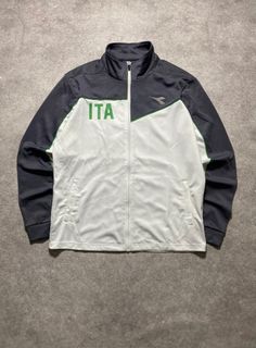 (Kategori: ) berada di . Dikirim oleh mamulo_stuff (ID iklan 1376418857, Gambar 1). Deskripsi: .