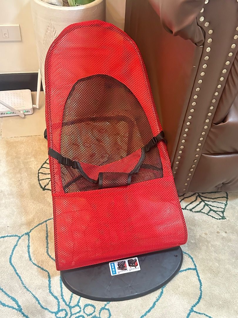 Doggy Rocking Bed (Category: Homes & Other Pet Accessories) located in Mandaluyong City. Submitted by mindfully_decluttering (Listing ID 1376307602, Image 2). Description: Bought June 21, 2025 - i checked out 2 pcs instead of 1 - for dogs and cats - i bought from Sho(pee) selling for ₱320.