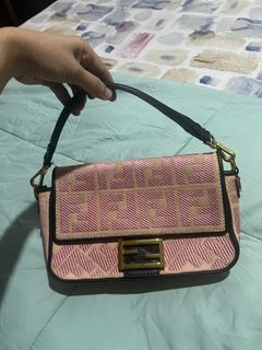 (Category: ) located in . Submitted by misshasya (Listing ID 1376223205, Image 1). Description: .