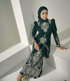 (Category: ) located in . Submitted by felishacouture (Listing ID 1376272879, Image 1). Description: .