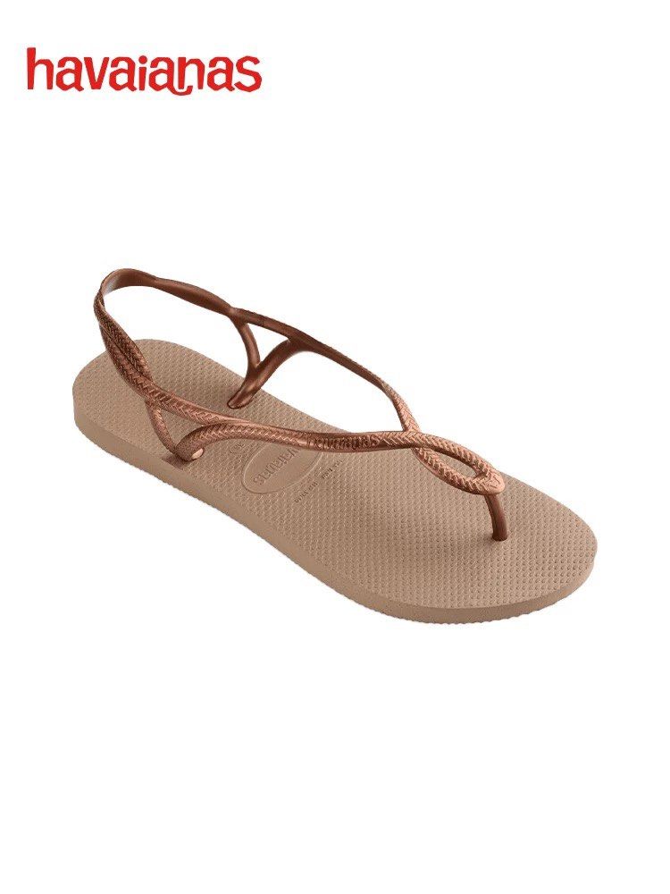 Havaianas Luna girls (Category: Babies & Kids Fashion) located in Singapore. Submitted by louloutongtong2025 (Listing ID 1376333377, Image 1). Description: Eur Size 33-34 Around 8 years old kid.
