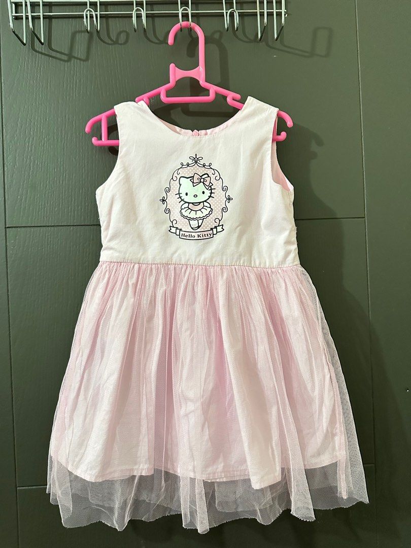 Hello Kitty Dress (Category: Babies & Kids Fashion) located in Paranaque City. Submitted by decluttermatters (Listing ID 1376404435, Image 1). Description: 👗 💯 original 👗 From 🇺🇸 👗 Size is 3T RFS: Outgrown ✅ For used items, kindly manage your expectations. If you are meticulous with used clothings, I highly suggest you bid on new or excellent used condition items to save us both time and hassle. Thanks! ✅ Actual color may differ due to ligh