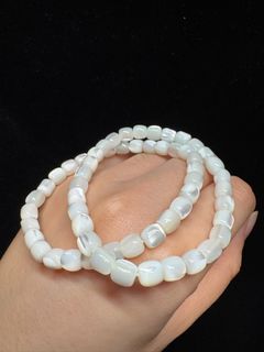 (Category: ) located in . Submitted by purplecrystals (Listing ID 1376355233, Image 1). Description: .