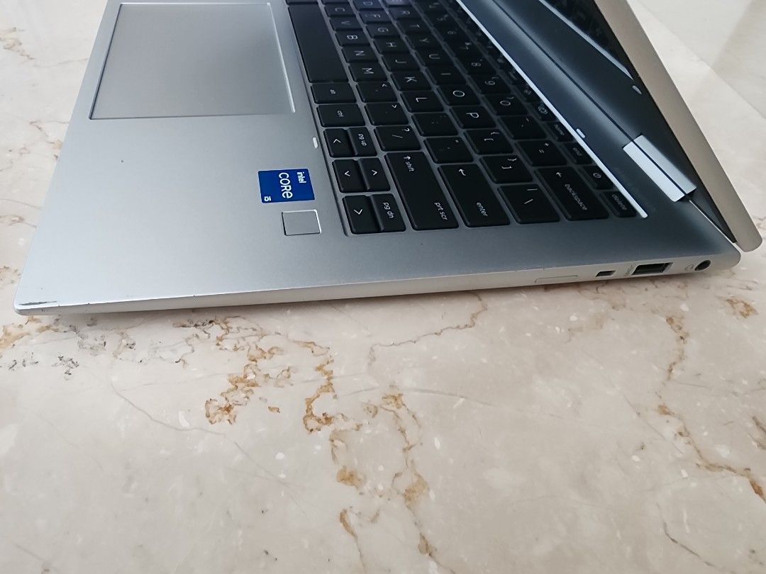 HP Elitebook 1040 x360 Gen9 Intel i5-1235U CPU62863060560643114