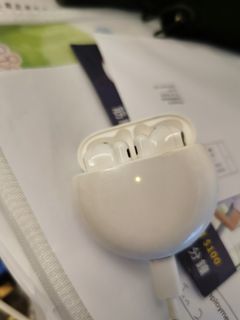 （分類：）位於 。 由 qbchow. 提交（商品編號 1376418616，圖片 1）。簡介： 。