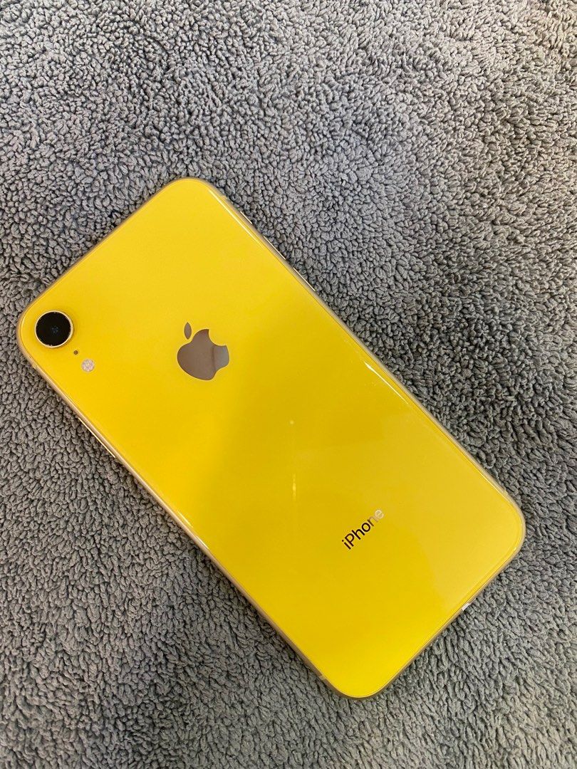 iPhone XR Yellow 256 GB docomo